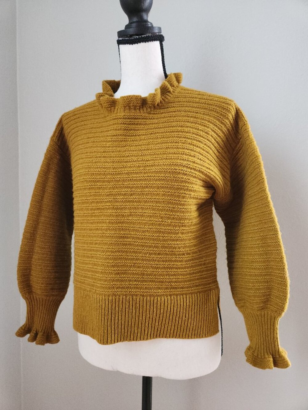 Madewell Ctton/Merino Wool Sweater with Ruffle Neckline & Wrists Womens Medium